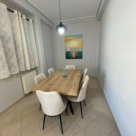 Appartement Lucky Apartment- At081